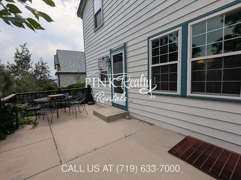8560 Avens Cir — Photo 2
