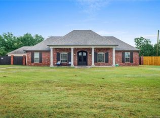 156 Klumpp Ln, Lake Charles, LA 70607