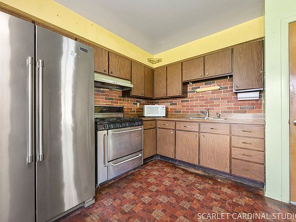 3rd image of 4115 N Washington St