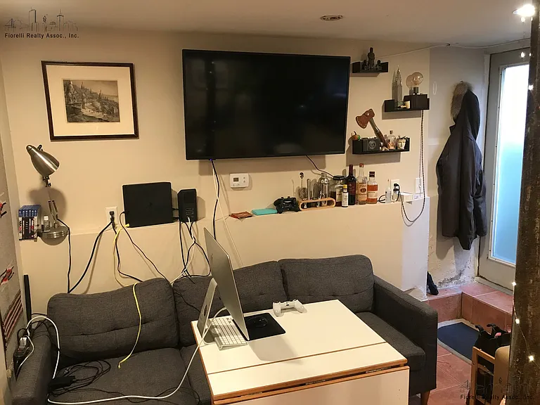 22 Henchman St #11R — Photo 2