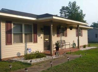 507 Craig Kropff Dr, Wellford, SC 29385