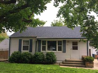 1001 Hopkins Dr, Bellevue, NE 68005