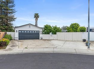 920 Hysell Ct, Ripon, CA 95366