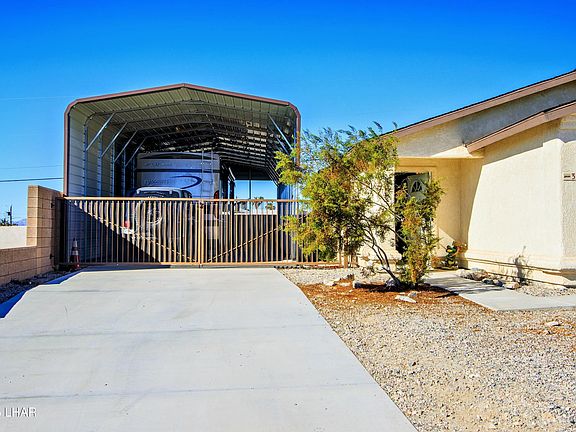 2nd image of 3025 Caliente Dr