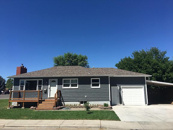 3rd image of 702 25th St W