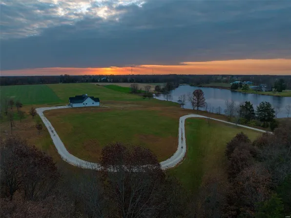14959 Star Lake Dr, Wright City, MO 63390