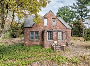 260 Porter Rd, East Longmeadow, MA 01028