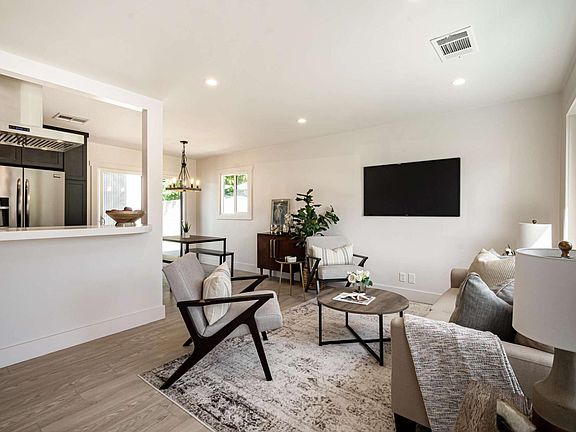 2nd image of 2633 Dalemead St