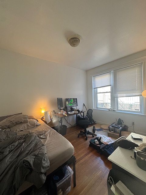 1st image of 145 Park Dr #9