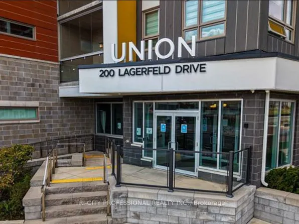 200 Lagerfeld Dr #517, Brampton, ON L7A 5G5