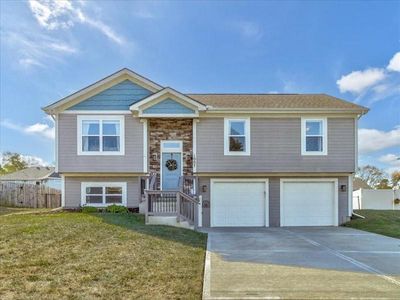 1007 Sunflower St, Smithville, MO, 64089