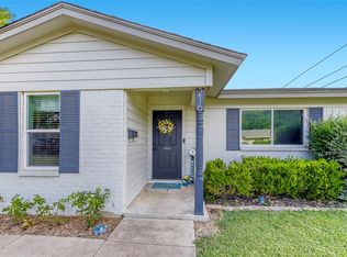 216 N Prairie View Rd, Crowley, TX 76036