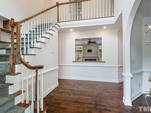 3rd image of 614 Wellingham Dr