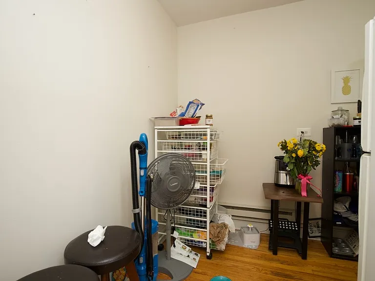 837 W Cornelia Ave #N3 — Photo 5