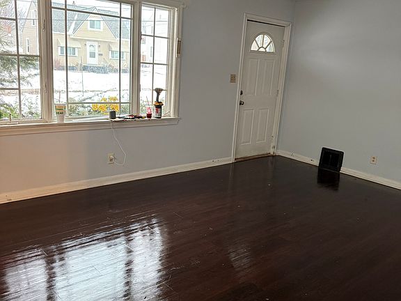 4th image of 1456 Multnoma Ave