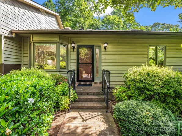 8 Hunting Country Trl, Tryon, NC 28782