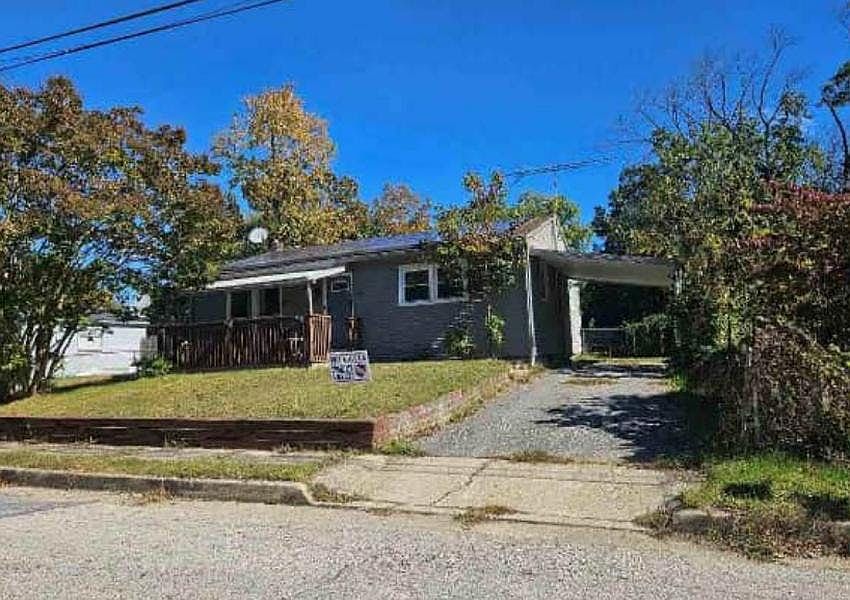 1st image of 421 Manor Ave