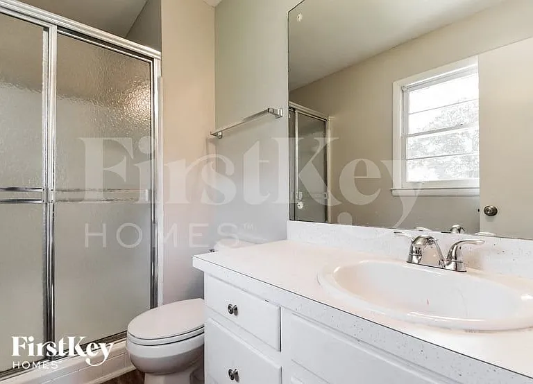 2032 Twin Falls Rd — Photo 11