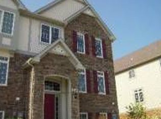 270 Sype Dr, Carol Stream, IL 60188