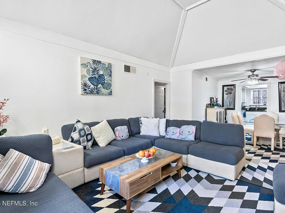 1st image of 3915 TOREADOR Court #4