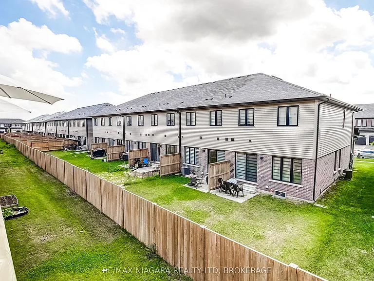 461 Blackburn Dr — Photo 40