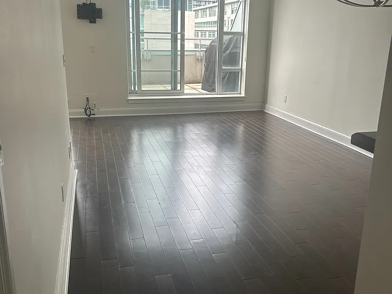 438 Richmond St W #1208 — Photo 3