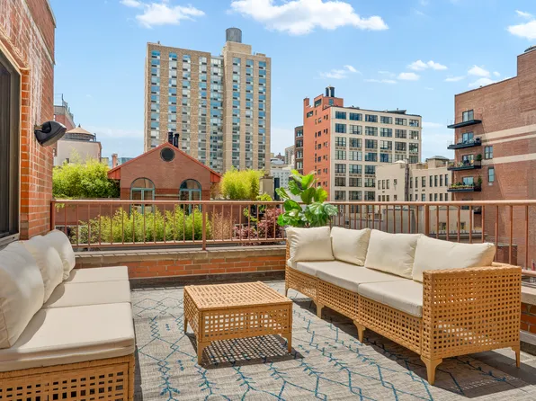 137 East 13th Street image 1 of 7