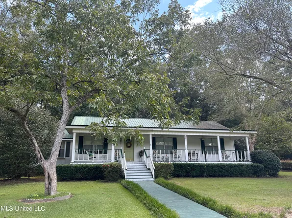 2255 Palestine Rd, Picayune, MS 39466