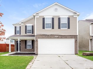 8124 S Firefly Dr, Pendleton, IN 46064