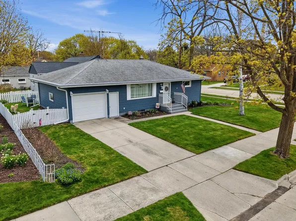 2825 S 7th STREET, Sheboygan, WI 53081
