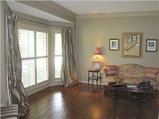 2nd image of 2937 N Hampton Dr