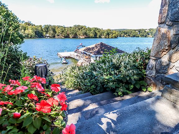 Easy terracing allows safe descent to the lake-- no steep stairways.