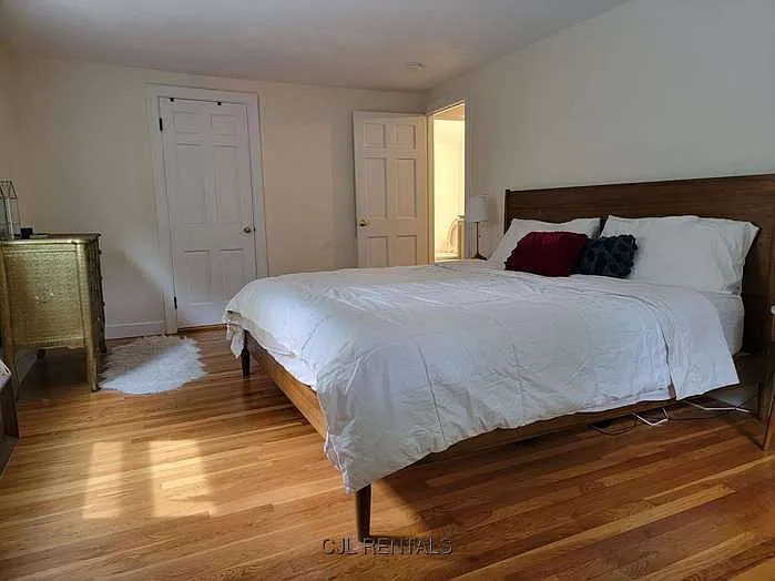 35 Bay State Rd — Photo 15