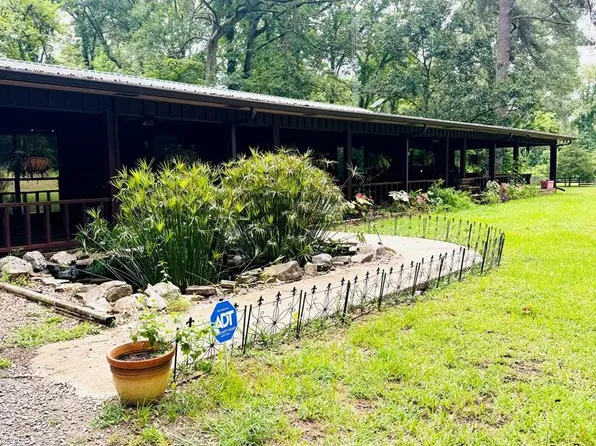 1293 Lower Woodville Rd, Natchez, MS 39120