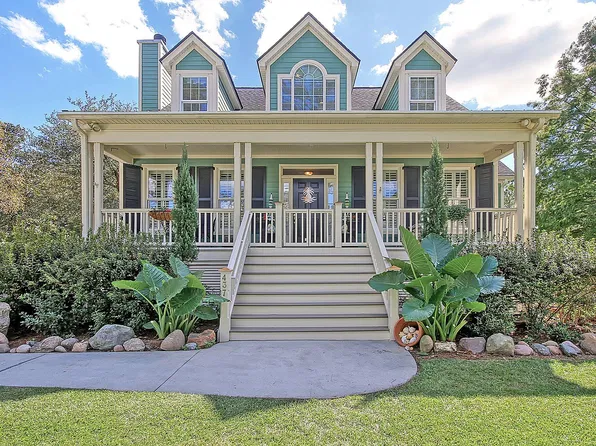 437 Commonwealth Rd, Mount Pleasant, SC 29466