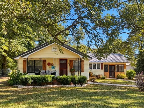 184 Pine St, Gordon, GA 31031