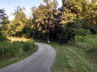 Ford Rd, Zanesville, OH 43701