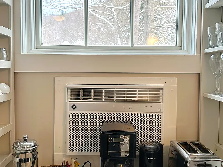 28 Esopus Ave — Photo 19