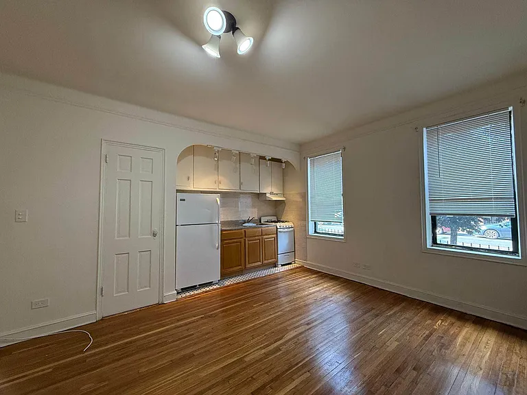 4816 30th Ave #1F — Photo 4