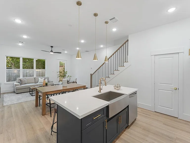 3807 Goodhope St — Photo 12