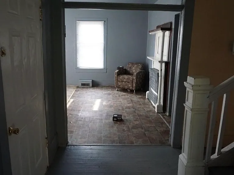 621 2nd Ave — Photo 7