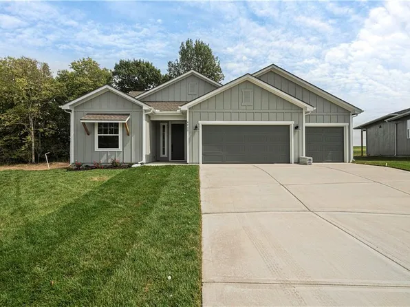 4717 S 22nd St, Leavenworth, KS 66048
