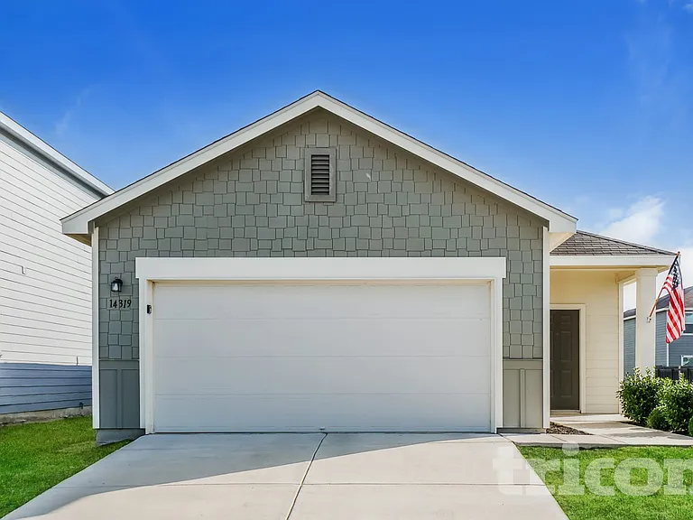 14319 Palm Rdg — Photo 1