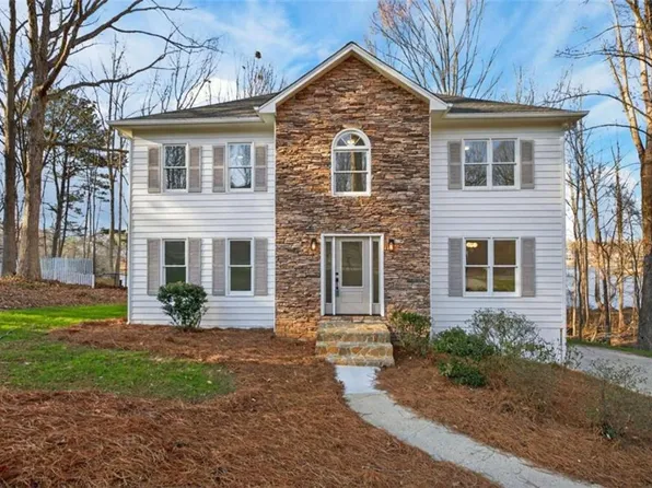 511 Lakeside Dr, Hiram, GA 30141