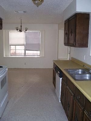 2nd image of 6807 HEATHER BROOK DR