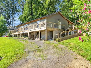 44 Rainbow Dr, Rossville, GA 30741