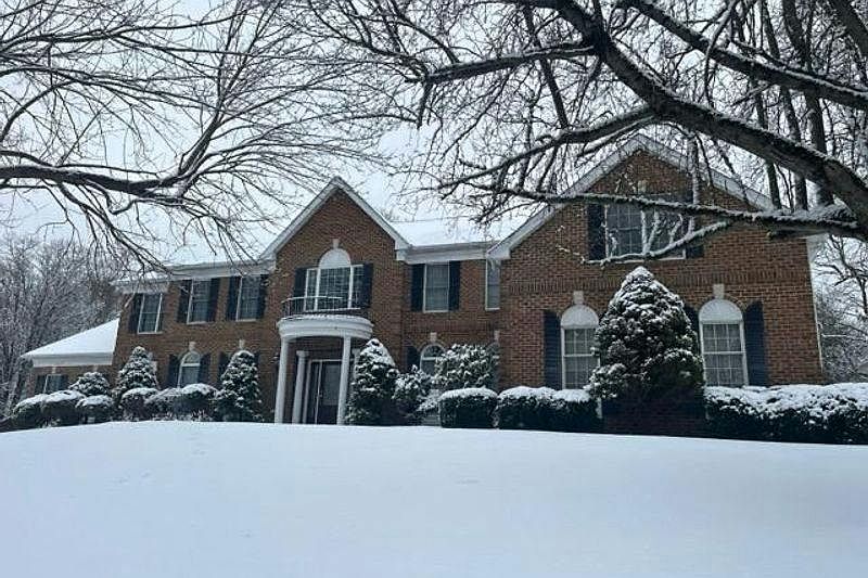 1st image of 90 Independence Dr