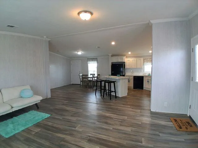 2 bed, 2.0 bath, 1120 sqft, $2,050 — Photo 3