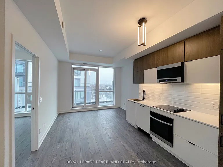 8888 Yonge St #609 — Photo 2