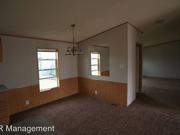 5th image of 2723 Donna Ave